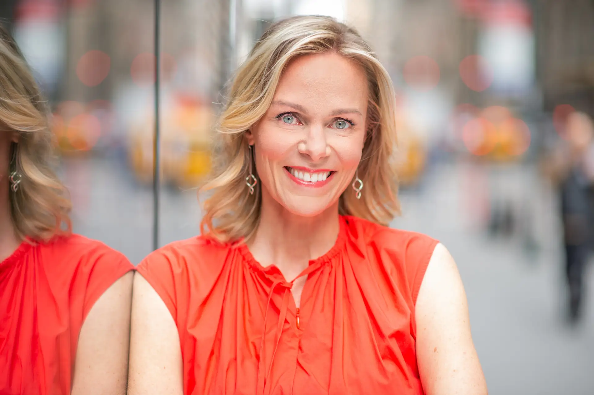 keynote speaker Anu Bradford, Shot by www.cityheadshots.com